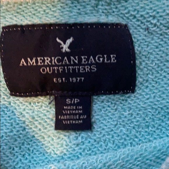 American Eagle Cropped sweater - Picture 2 of 2